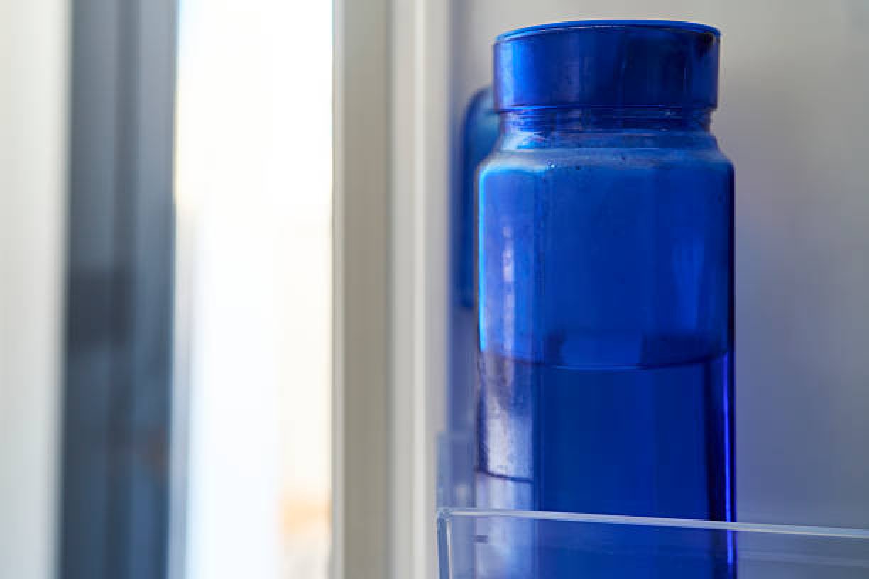 Which-Plastic-Bottles-Are-Best-for-Your-Fridge-Square-or-Round
